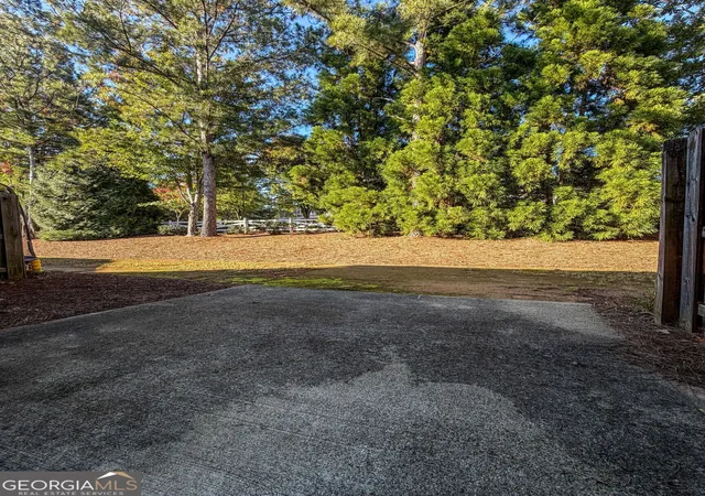 Photo 1 of Townhouse for sale at 2077 Lakeshore Overlook Dr, Kennesaw, GA 30152 | MLS# 10873944 | Listing updated on 2026-10-30