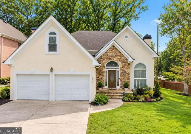Photo 1 of Single family home for sale at 1033 Spalding Clb Ct, Atlanta, GA 30338 | MLS# 10852996 | Listing updated on 2026-09-30