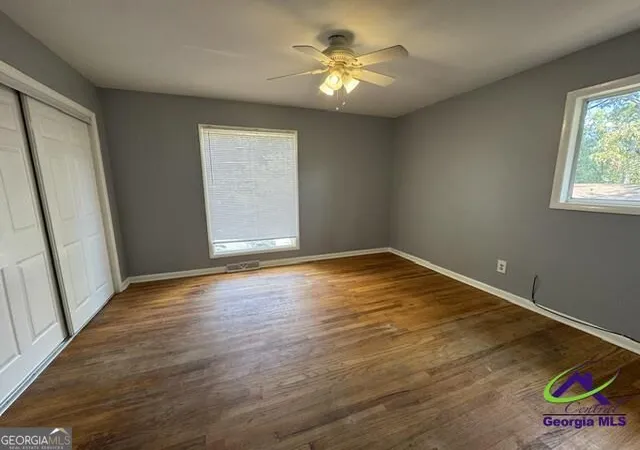 Photo 4 of Single family home for sale at 111 Glendale Ct, Warner Robins, GA 31088 | MLS# 10840707 | Listing updated on 2026-10-26