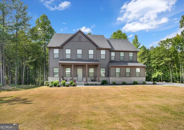 Photo 1 of Single family home for sale at 125 Longwood Dr, Fayetteville, GA 30215 | MLS# 10842587 | Listing updated on 2026-10-09