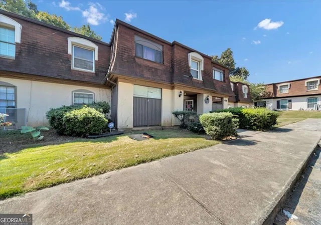 Photo 3 of Condo for sale at 72 Pl Fontaine, Lithonia, GA 30038 | MLS# 10850836 | Listing updated on 2026-09-23