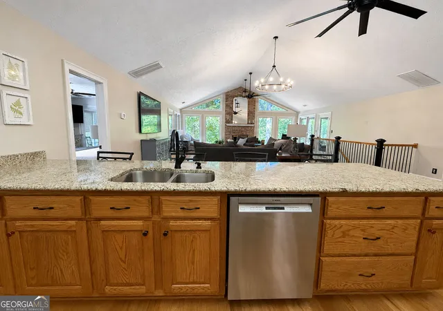 Photo 2 of Single family home for sale at 201 Hickory Hl Ln, Martin, GA 30557 | MLS# 10836497 | Listing updated on 2026-09-14