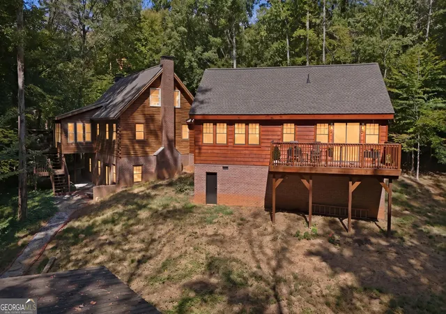 Photo 3 of Single family home for sale at 282 Jarrett Manor Ests Rd, Toccoa, GA 30577 | MLS# 10843984 | Listing updated on 2026-09-12