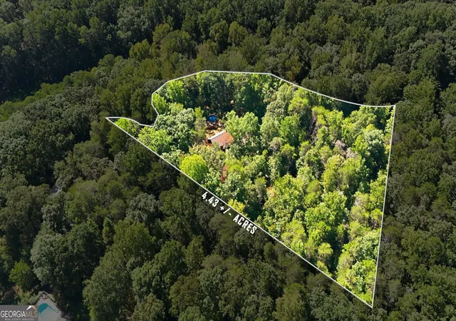Photo 3 of Single family home for sale at 282 Jarrett Manor Ests Rd, Toccoa, GA 30577 | MLS# 10843984 | Listing updated on 2026-09-25