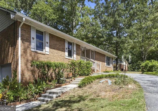 Photo 4 of Single family home for sale at 1788 Brandy Woods Dr SE, Conyers, GA 30013 | MLS# 10840894 | Listing updated on 2026-09-24