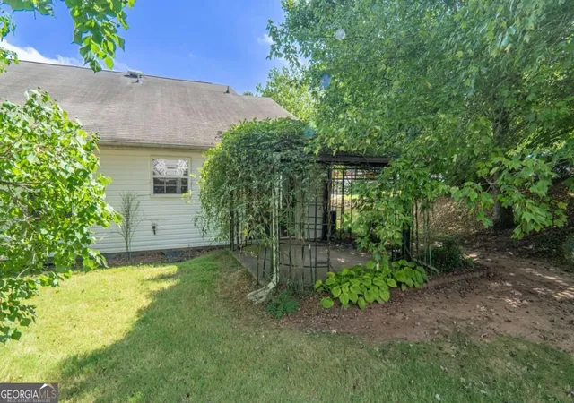 Photo 1 of Townhouse for sale at 209 Cottonwood Crk Cir, Canton, GA 30114 | MLS# 10846900 | Listing updated on 2026-09-16