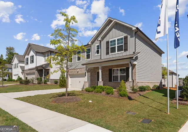 Photo 2 of Single family home for sale at 2089 Pecan Dr, Douglasville, GA 30135 | MLS# 10836346 | Listing updated on 2026-09-14