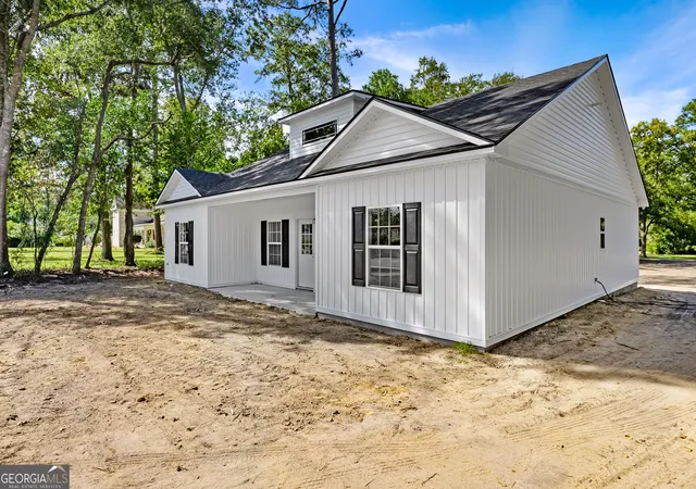 Photo 2 of Single family home for sale at 387 Barrow Ave, Pelham, GA 31779 | MLS# 10880114 | Listing updated on 2026-10-29