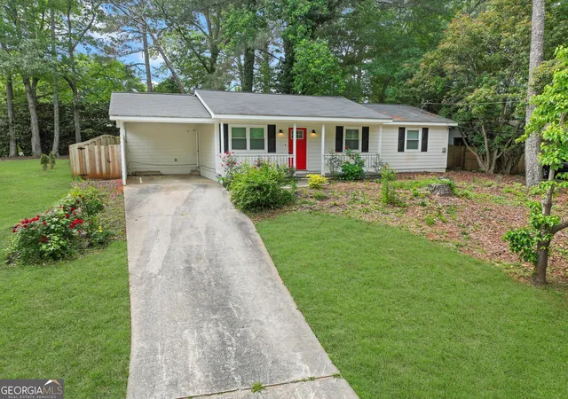 Photo 1 of Single family home for sale at 675 Lakeridge Dr, Conyers, GA 30094 | MLS# 10851831 | Listing updated on 2026-10-07