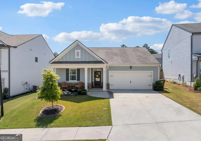 Photo 2 of Single family home for sale at 83 Fernbrook Trl, Dawsonville, GA 30534 | MLS# 10838675 | Listing updated on 2026-09-15