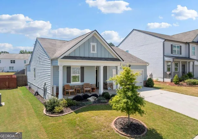 Photo 2 of Single family home for sale at 83 Fernbrook Trl, Dawsonville, GA 30534 | MLS# 10838675 | Listing updated on 2026-09-15