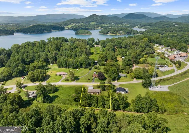 Photo 2 of Single family home for sale at 728 Bell Crk Rd, Hiawassee, GA 30546 | MLS# 10843437 | Listing updated on 2026-09-14