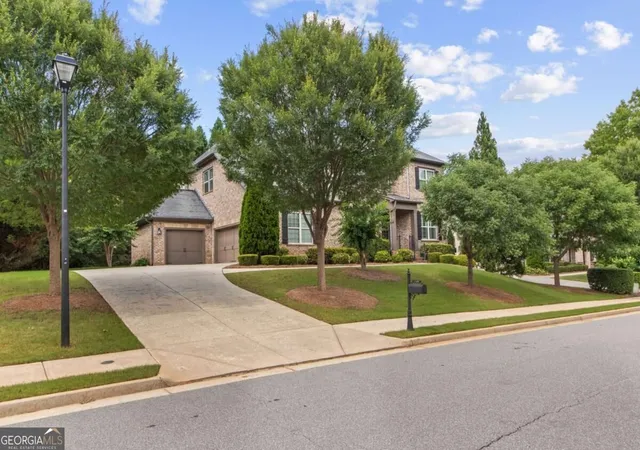 Photo 2 of Mansion for sale at 12460 Pindell Cir, Alpharetta, GA 30004 | MLS# 10851125 | Listing updated on 2026-10-06