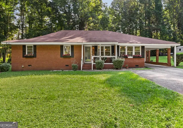 Photo 3 of Single family home for sale at 41 Melvin Phillips Rd, Newnan, GA 30263 | MLS# 10851035 | Listing updated on 2026-10-07