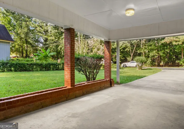 Photo 3 of Single family home for sale at 41 Melvin Phillips Rd, Newnan, GA 30263 | MLS# 10851035 | Listing updated on 2026-10-07
