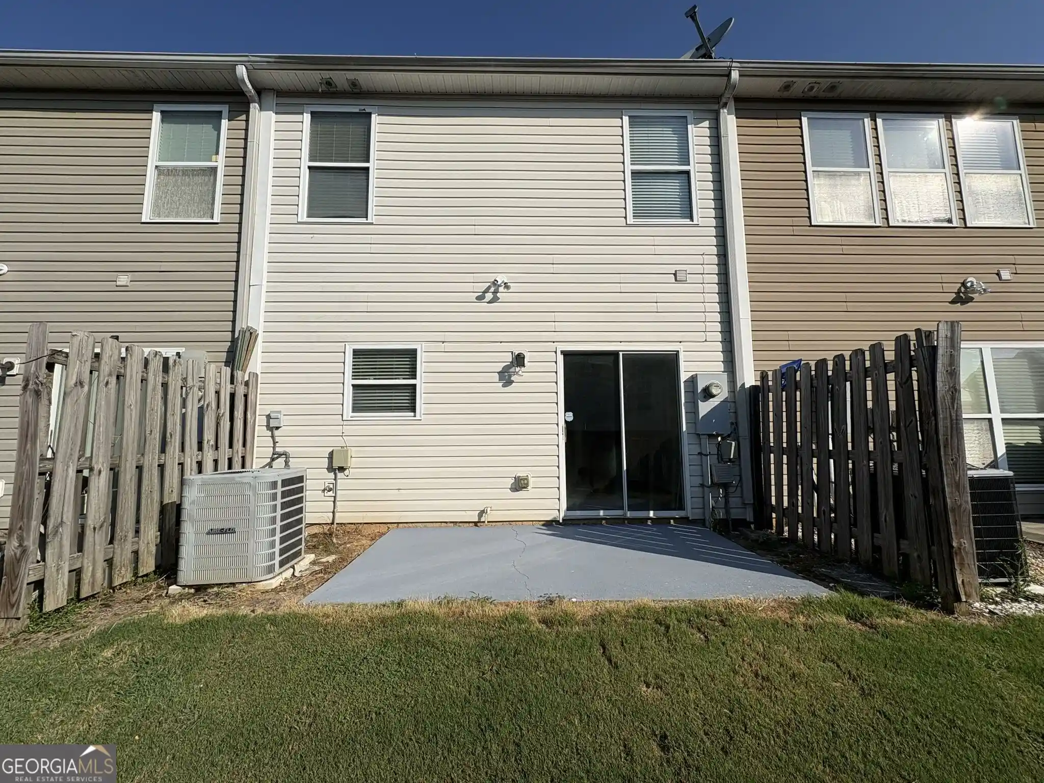 Listing Photo 15 - Condo for sale in 2193 Executive Dr located at 2193 Executive Dr, Duluth, GA 30096 - Unit 2193 Executive Dr