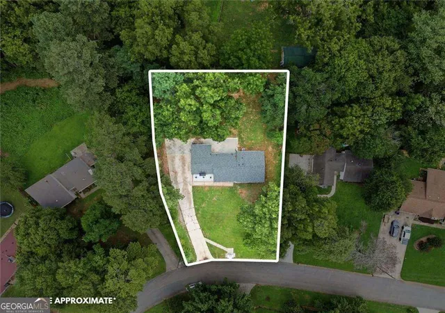 Photo 3 of Single family home for sale at 978 Hilltop Ct, Lawrenceville, GA 30045 | MLS# 10849057 | Listing updated on 2026-10-02