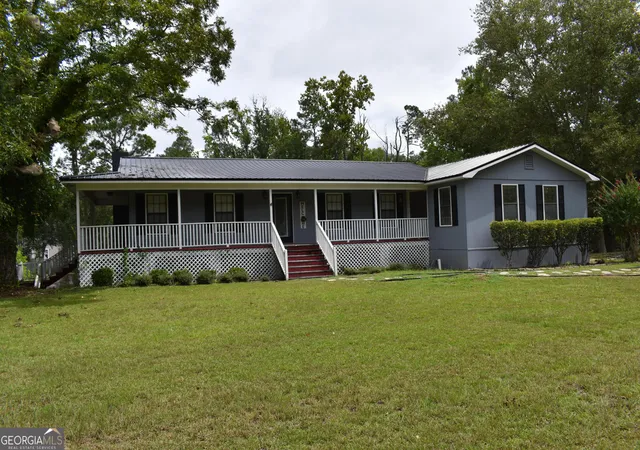 Photo 1 of Single family home for sale at 185 Veal St, Swainsboro, GA 30401 | MLS# 10789263 | Listing updated on 2026-09-22