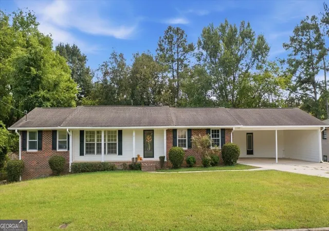 Photo 2 of Single family home for sale at 3 Cameo Dr Nw, Rome, GA 30165 | MLS# 10850363 | Listing updated on 2026-10-05