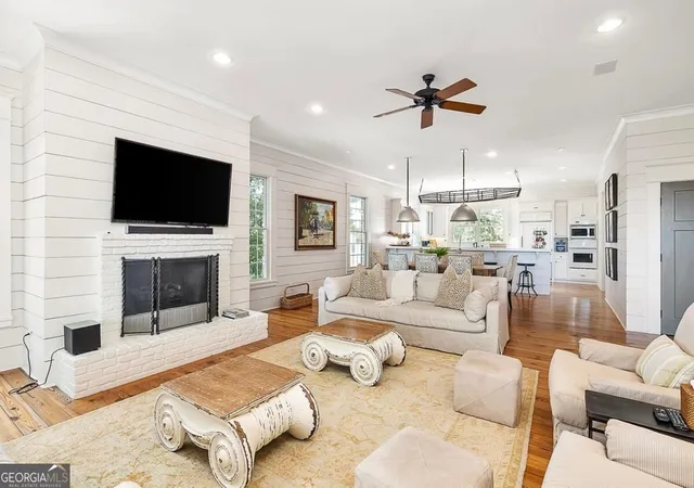 Photo 4 of Single family home for sale at 2212 Ocean Rd, Saint Simons Island, GA 31522 | MLS# 10837027 | Listing updated on 2026-09-15