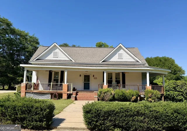Single family home for sale at 312 N Line St, Dexter, GA 31019 | MLS# 10836987