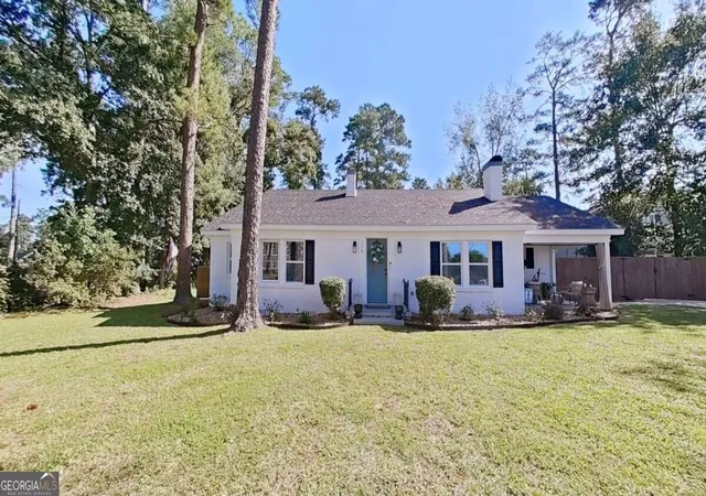 Photo 1 of Single family home for sale at 116 Glenwood Dr, Thomasville, GA 31792 | MLS# 10848276 | Listing updated on 2026-09-30