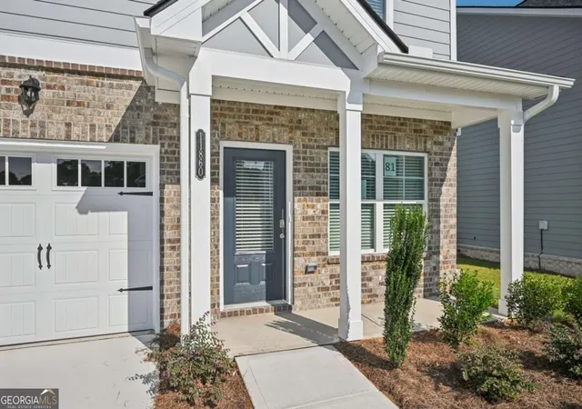 Photo 3 of Single family home for sale at 11147 Suria Dr, Covington, GA 30014 | MLS# 10837730 | Listing updated on 2026-09-19