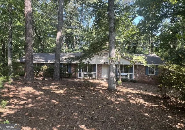 Photo 1 of Sale Pending at 404 Debra Dr, Lagrange, GA 30240 | MLS# 10840678 | Listing updated on 2026-09-14
