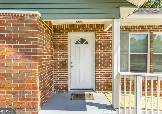 Photo 3 of Single family home for sale at 3857 Gadson Dr, Macon, GA 31204 | MLS# 10837955 | Listing updated on 2026-09-20