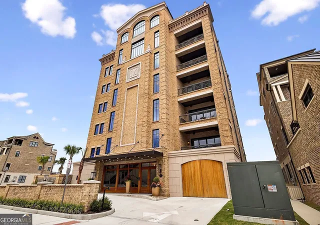 Listing Photo 4 - Condo for sale in building located at 440 Geo Meyer Ave, Savannah, GA 31401 - Unit #5