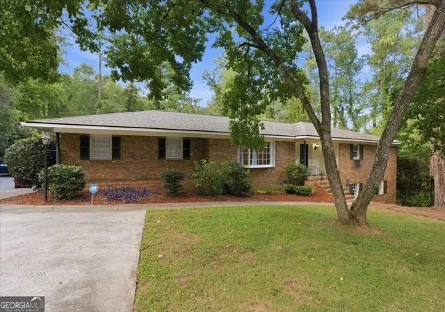 Photo 1 of Sale Pending at 4895 Guerry Dr, Macon, GA 31210 | MLS# 10848723 | Listing updated on 2026-09-22