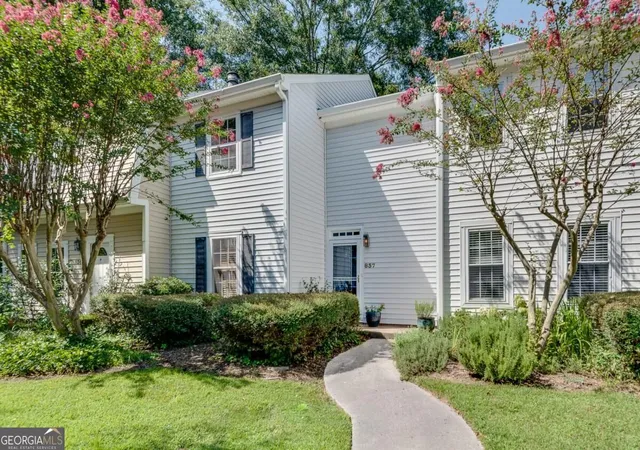 Photo 2 of Townhouse for sale at 837 Heritage Sq, Decatur, GA 30033 | MLS# 10845000 | Listing updated on 2026-09-26
