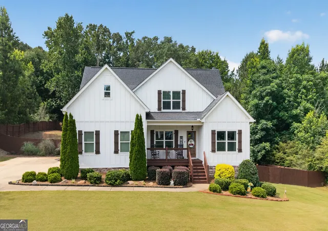 Photo 1 of Single family home for sale at 297 Huntington Wy, Williamson, GA 30292 | MLS# 10829037 | Listing updated on 2026-09-05