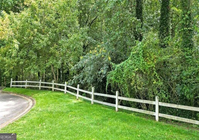 Photo 1 of Sale Pending at 611 Ashley Forest Dr, Acworth, GA 30102 | MLS# 10851435 | Listing updated on 2026-10-08