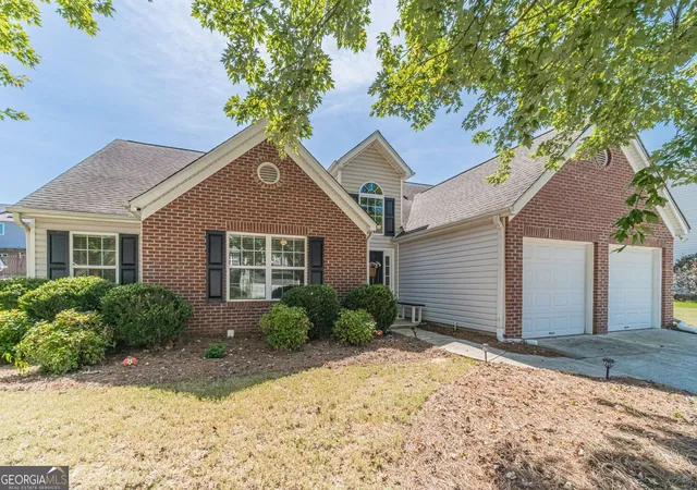 Photo 1 of Sale Pending at 418 Franklin St, Braselton, GA 30517 | MLS# 10843855 | Listing updated on 2026-10-28