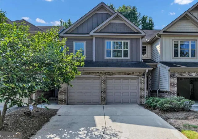 Photo 2 of Townhouse for sale at 117 Grampian Ct #13, Marietta, GA 30008 | MLS# 10842497 | Listing updated on 2026-10-10