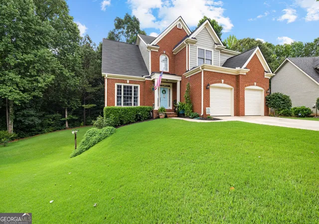 Photo 3 of Single family home for sale at 23 Woodshire, Newnan, GA 30265 | MLS# 10840046 | Listing updated on 2026-09-12