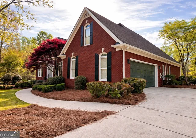 Photo 3 of Single family home for sale at 461 Providence Clb Dr, Monroe, GA 30656 | MLS# 10837065 | Listing updated on 2026-09-15