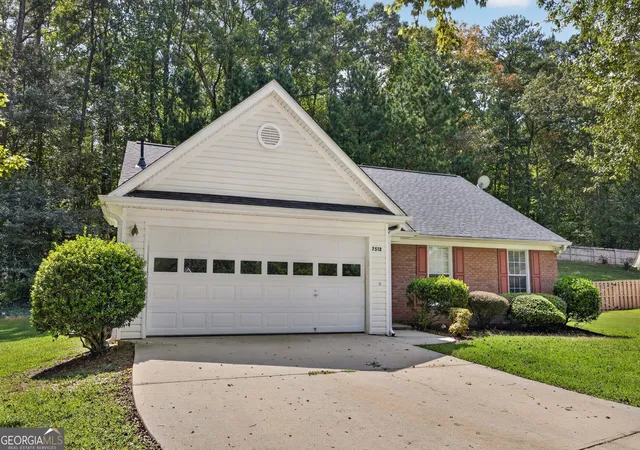 Photo 2 of Single family home for sale at 7512 Deer Crk Dr, Union City, GA 30291 | MLS# 10848896 | Listing updated on 2026-10-05