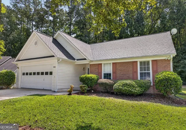 Photo 3 of Single family home for sale at 7512 Deer Crk Dr, Union City, GA 30291 | MLS# 10848896 | Listing updated on 2026-10-05