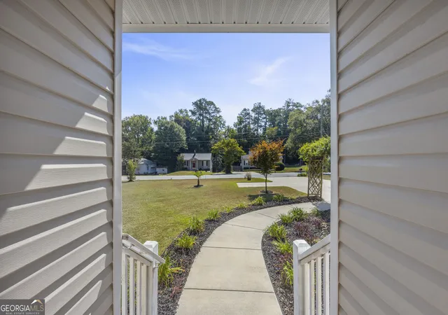 Photo 3 of Single family home for sale at 120 Springdale Rd, Elberton, GA 30635 | MLS# 10841162 | Listing updated on 2026-09-20