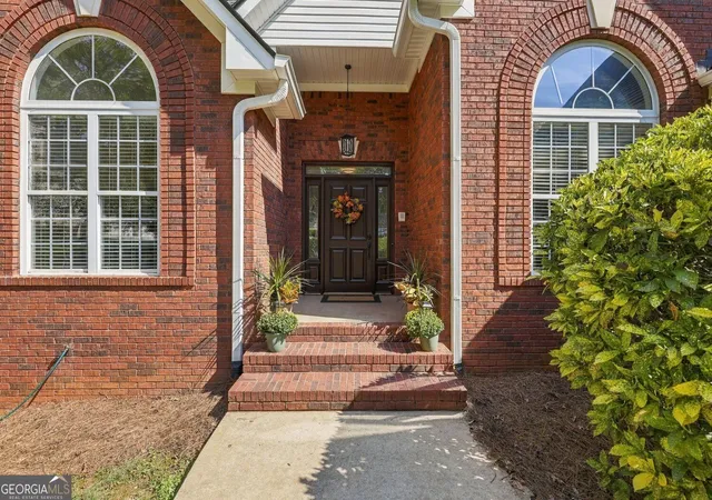 Photo 3 of Single family home for sale at 3857 Willow Bnd Dr Sw, Stockbridge, GA 30281 | MLS# 10851881 | Listing updated on 2026-10-07