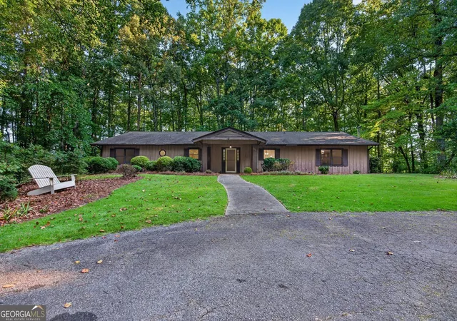Photo 1 of Single family home for sale at 536 Adams Rd, Fayetteville, GA 30214 | MLS# 10842696 | Listing updated on 2026-09-24