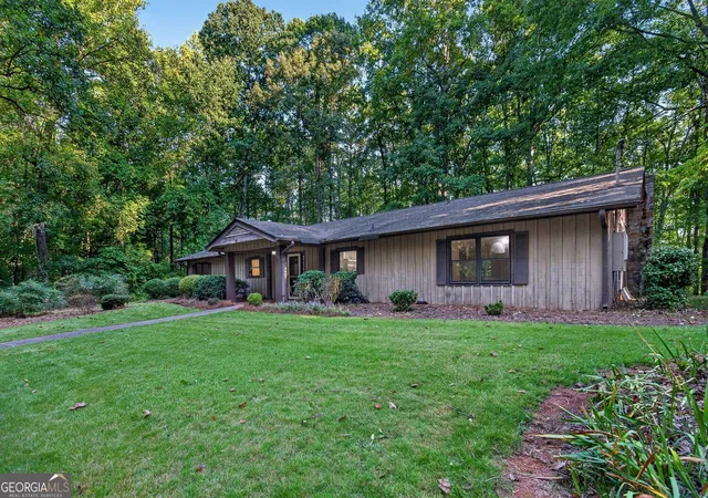 Photo 2 of Single family home for sale at 536 Adams Rd, Fayetteville, GA 30214 | MLS# 10842696 | Listing updated on 2026-09-24
