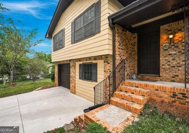 Photo 2 of Single family home for sale at 3450 Lake Dr, Lawrenceville, GA 30044 | MLS# 10871938 | Listing updated on 2026-10-28