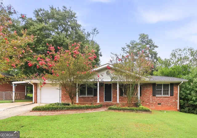 Photo 1 of Single family home for sale at 2321 Hollyridge Dr Sw, Marietta, GA 30060 | MLS# 10841943 | Listing updated on 2026-09-08