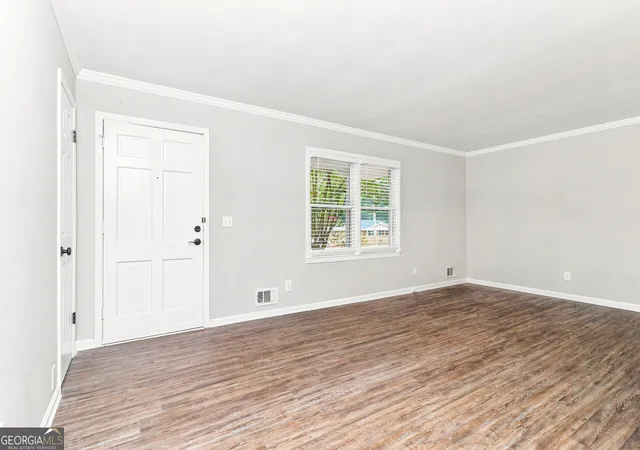 Photo 3 of Single family home for sale at 2321 Hollyridge Dr SW, Marietta, GA 30060 | MLS# 10841943 | Listing updated on 2026-09-08