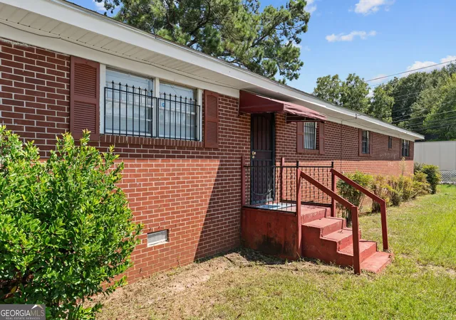 Photo 1 of Multi family home for sale at 801 E Church St, Fort Valley, GA 31030 | MLS# 10839689 | Listing updated on 2026-09-13