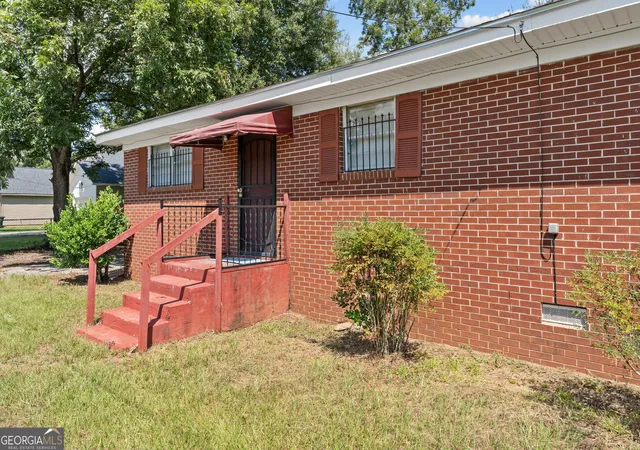 Photo 2 of Multi family home for sale at 801 E Church St, Fort Valley, GA 31030 | MLS# 10839689 | Listing updated on 2026-09-13