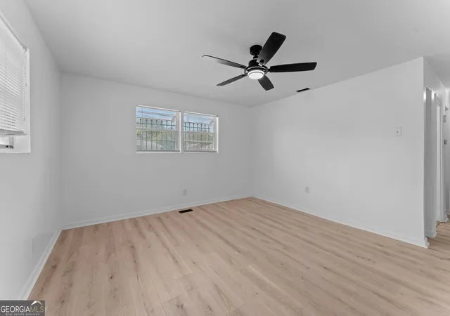 Photo 3 of Sale Pending at 801 E Church St, Fort Valley, GA 31030 | MLS# 10839689 | Listing updated on 2026-10-19